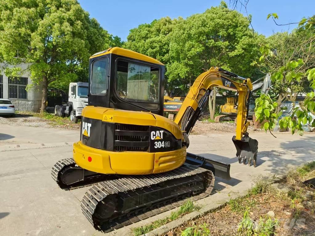 CAT 304 CR 소형 굴삭기 7톤 미만