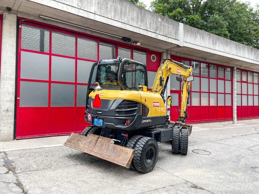 Doosan DX 57 W-5  휠 굴삭기