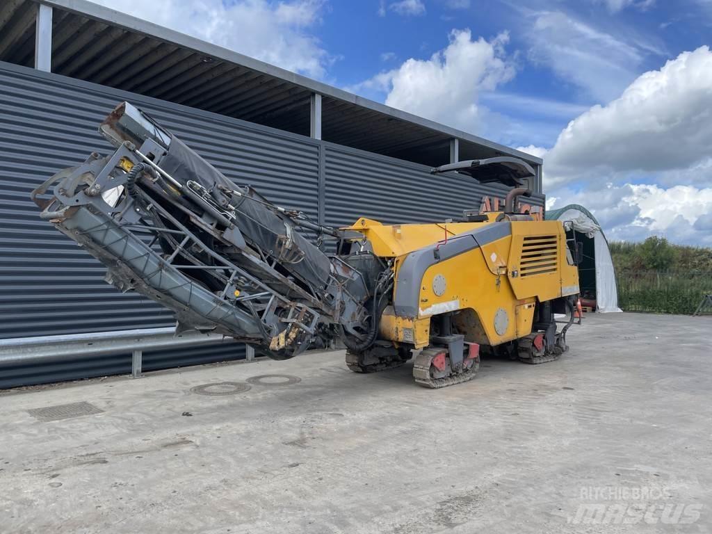 Wirtgen W 100 F 아스팔트 콜드 밀링 기계