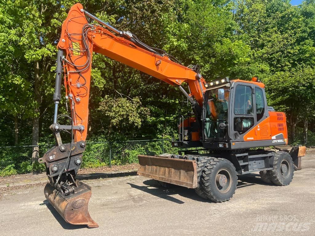 Doosan DX 165 W-5  휠 굴삭기