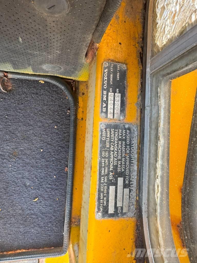 Volvo 4400  휠로우더