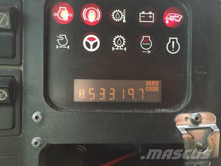  CATPILLAR 775D 초대형 덤프 트럭