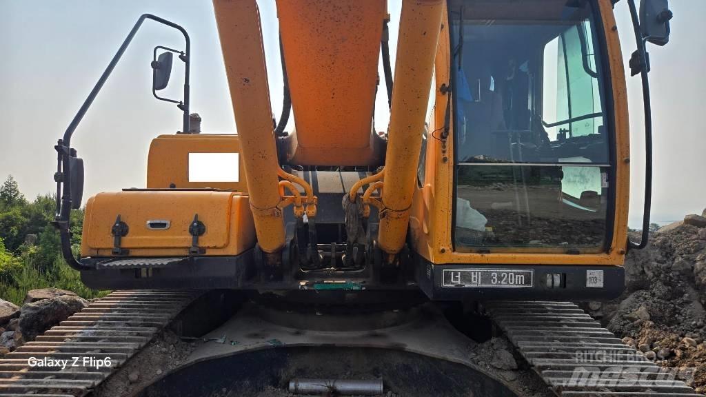 Hyundai Robex 300 LC 대형 굴삭기 29톤 이상