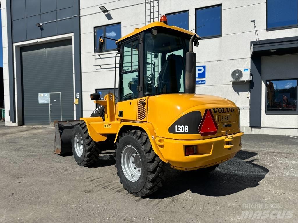 Volvo L 30 B  휠로우더