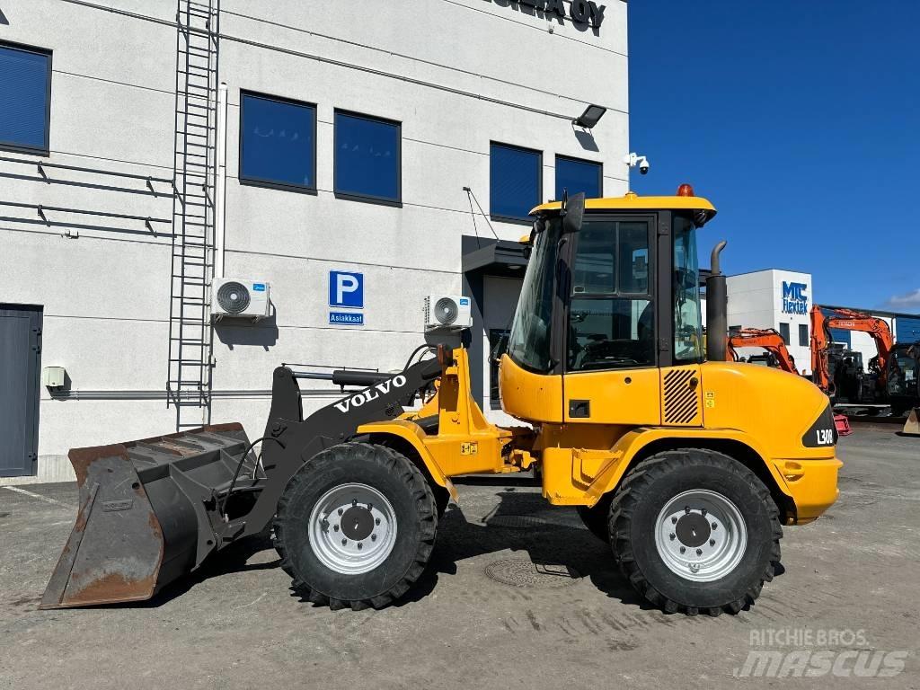 Volvo L 30 B  휠로우더
