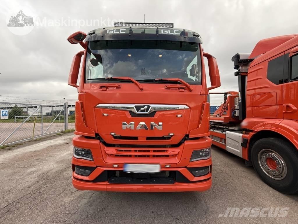 MAN TGS 26.360 스킵 로더 트럭