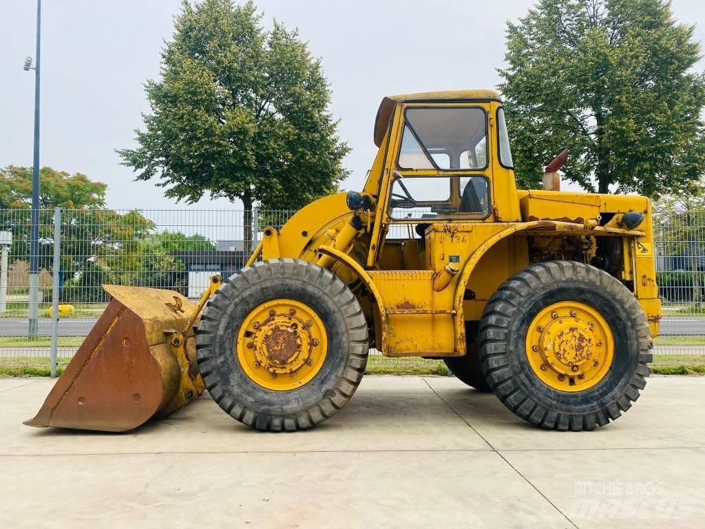 CAT 922 B  휠로우더