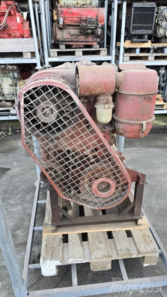 Deutz F4L514 엔진