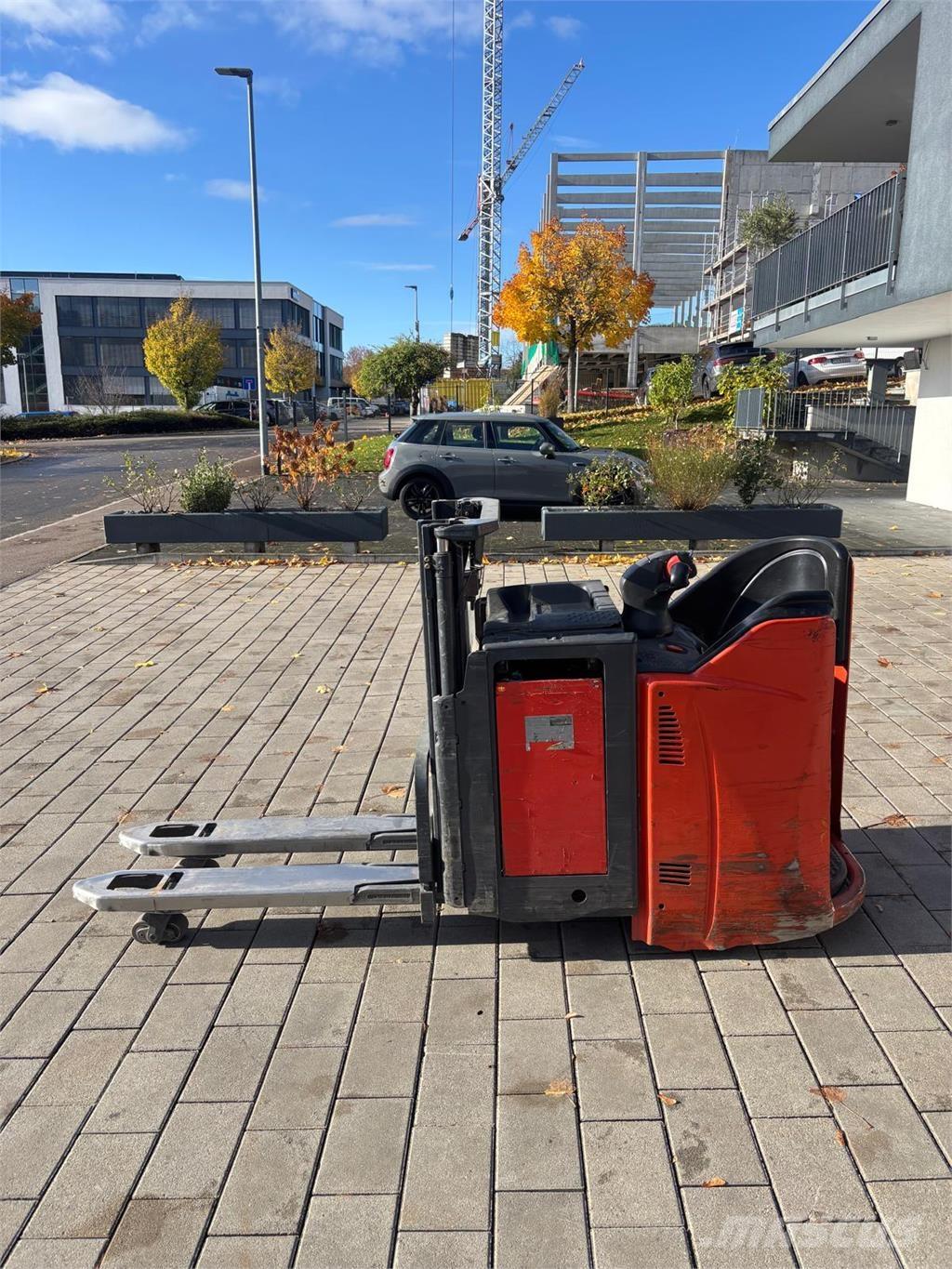 Linde L12 LHP SP 보행식 리치 지게차