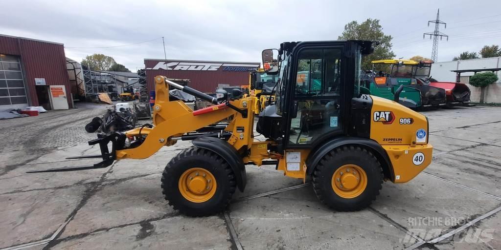CAT 906  휠로우더