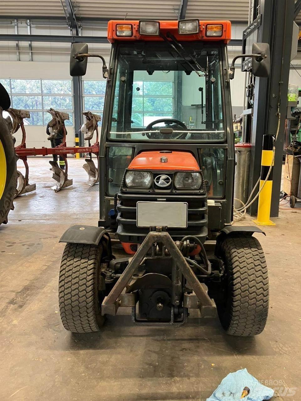 Kubota B2110 소형 트랙터