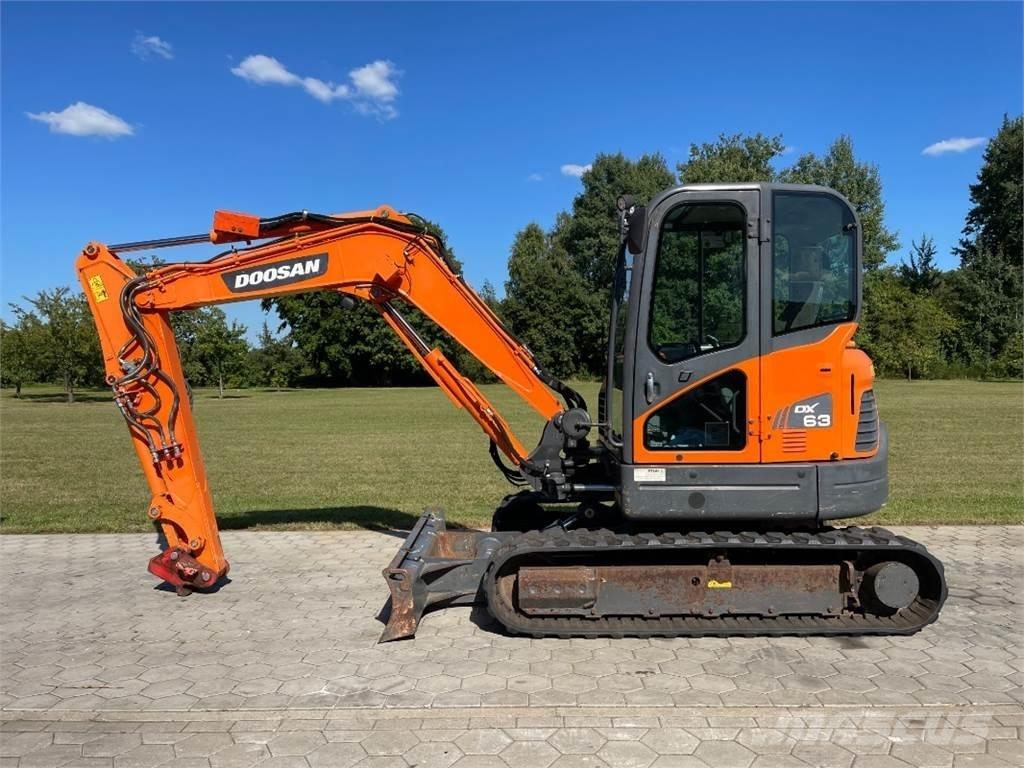 Doosan DX63-3 소형 굴삭기 7톤 미만