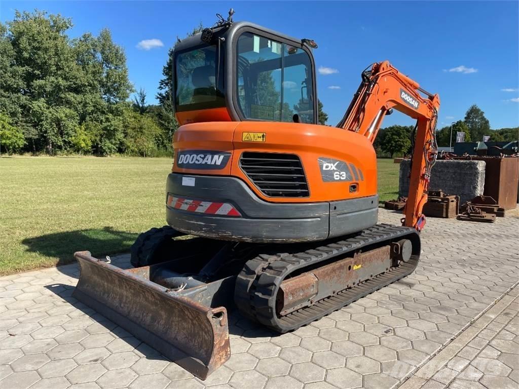 Doosan DX63-3 소형 굴삭기 7톤 미만