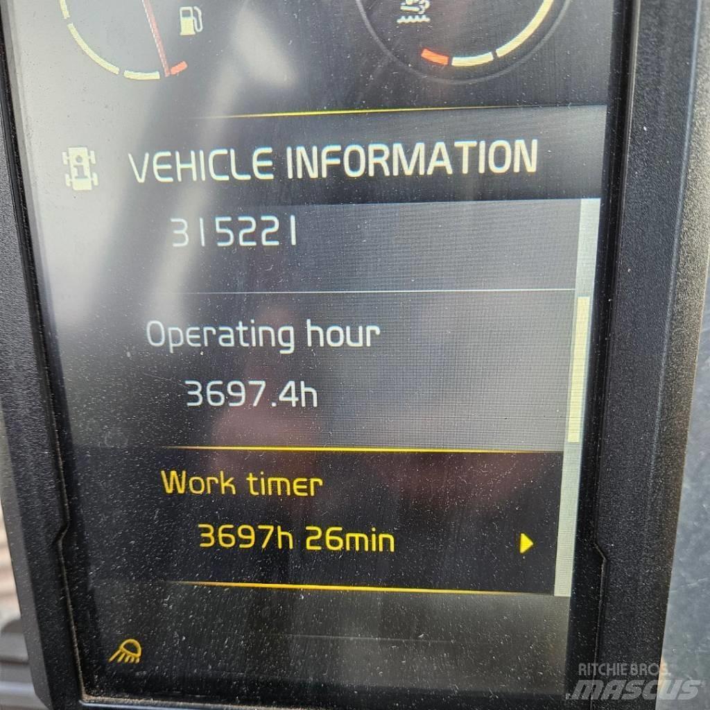 Volvo ECR 235 EL 대형 굴삭기 29톤 이상
