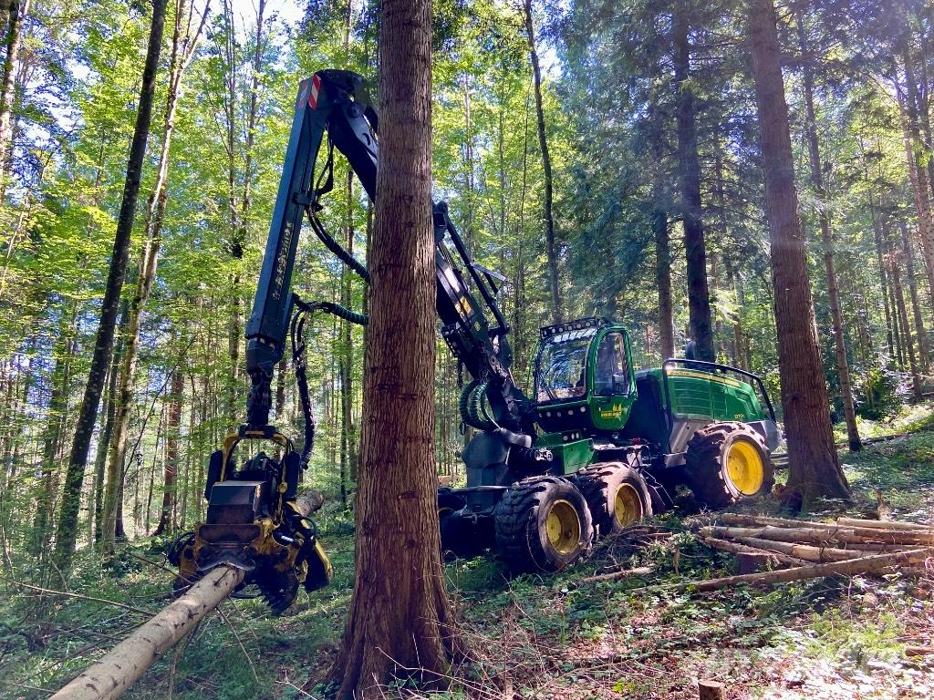 John Deere 1270 G 원목 하베스터