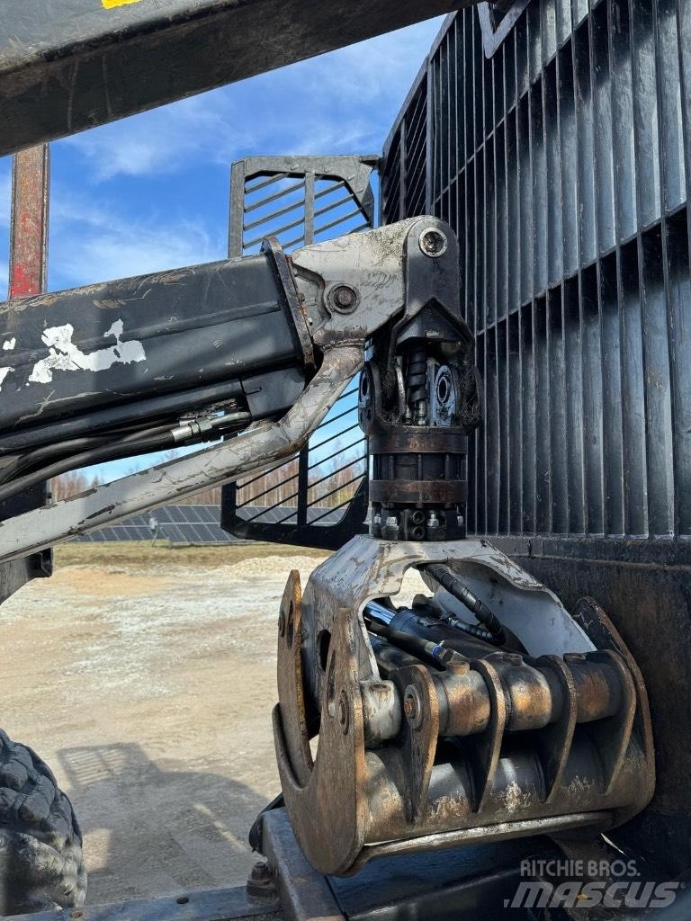 Komatsu 875 원목 포워더