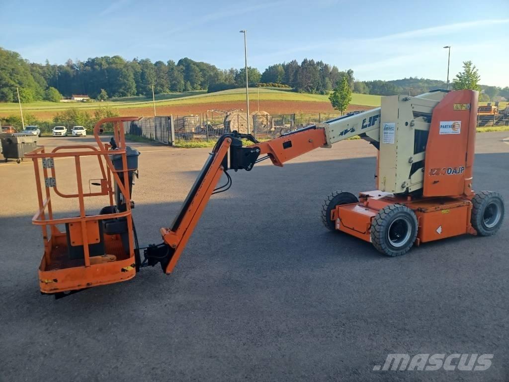 JLG E 300 AJP 관절형 전동이동 리프트