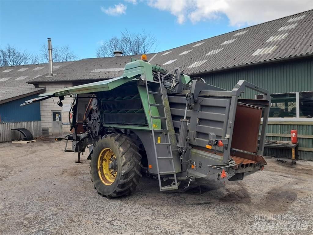 Fendt 12130N 트랙터