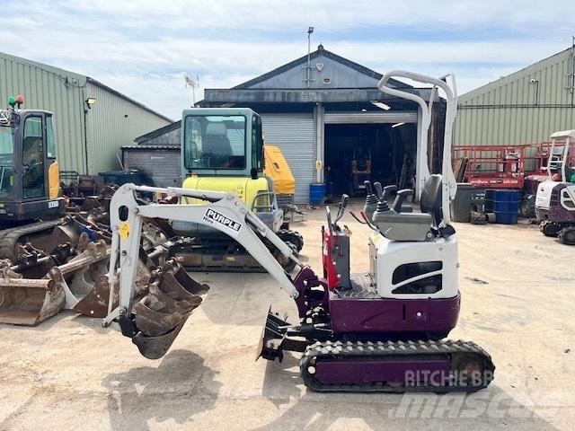 Takeuchi TB 210 소형 굴삭기 7톤 미만