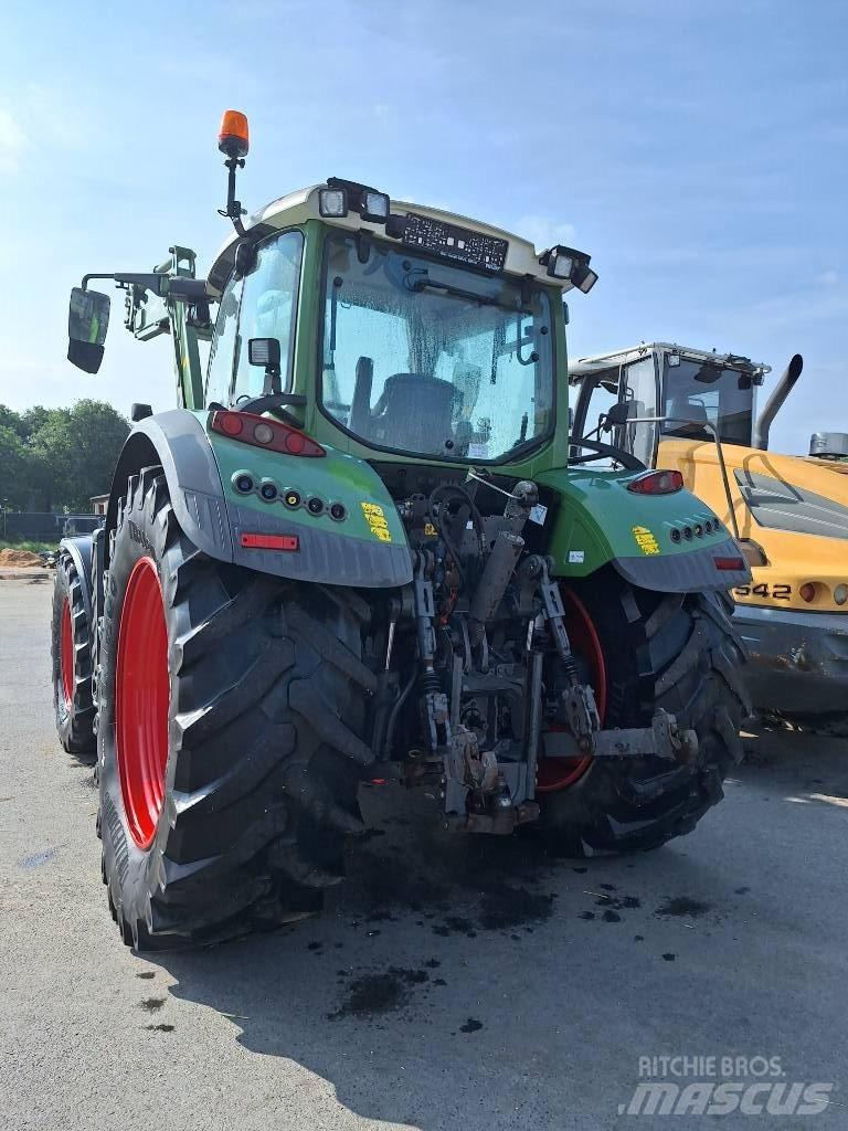 Fendt 718 Vario 트랙터