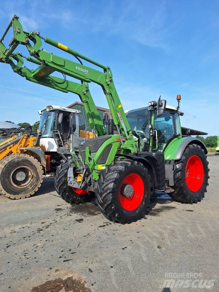 Fendt 718 Vario 트랙터