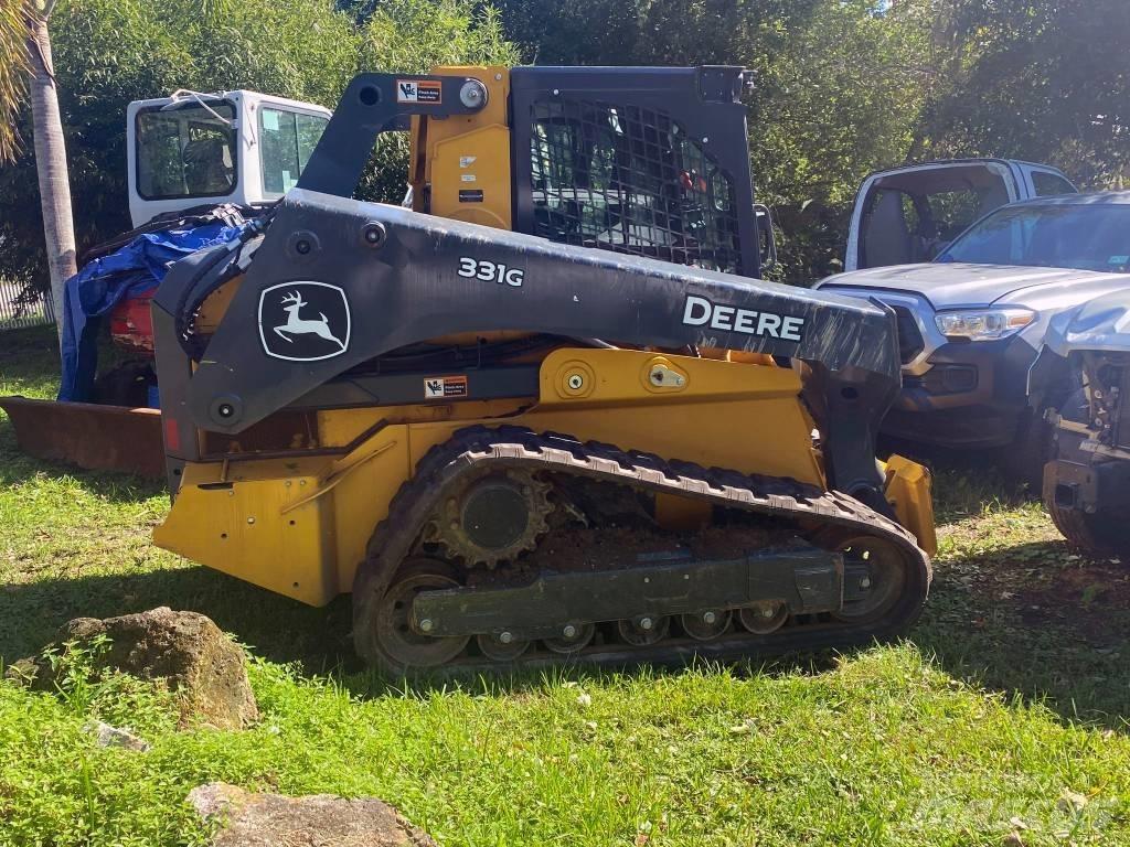 John Deere 331G  스키드로더