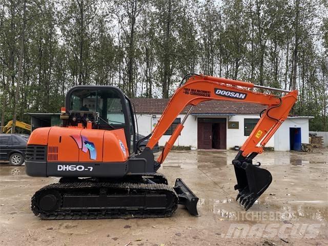 Doosan DH60-7 소형 굴삭기 7톤 미만