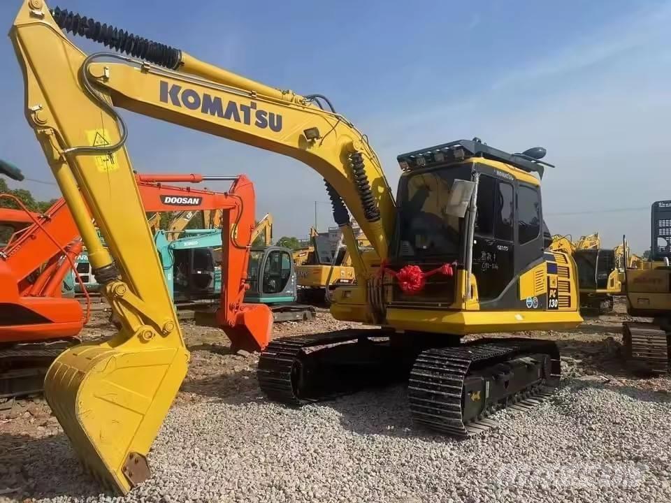 Komatsu PC 130 중형굴삭기 7톤-28톤