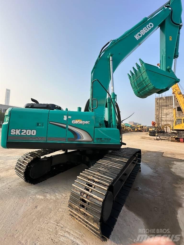 Kobelco SK 200-8 대형 굴삭기 29톤 이상