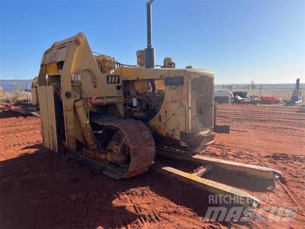 CAT 561 D 파이프레이어 도저