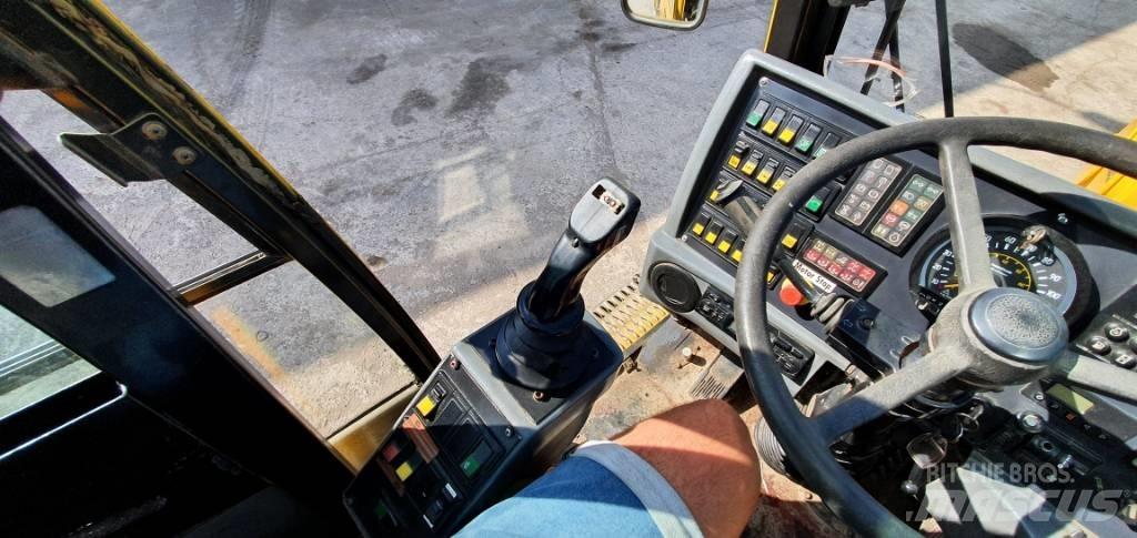 Demag AC 40-1 City A/T 크레인