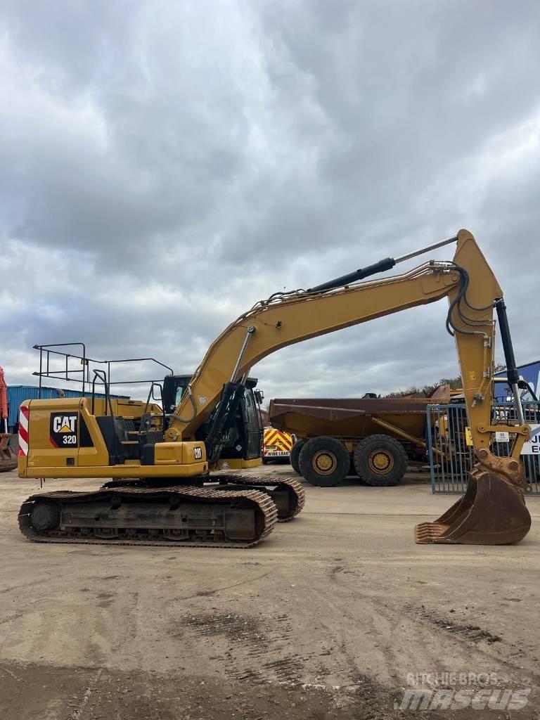 CAT 320 대형 굴삭기 29톤 이상
