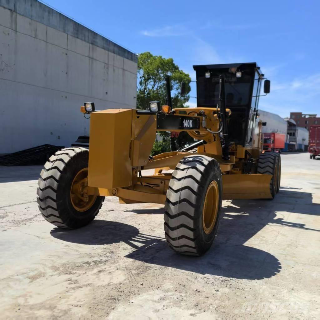CAT 140K 그레이더