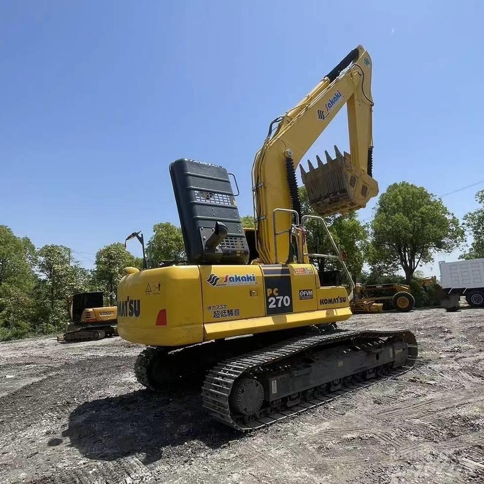 Komatsu PC 270 대형 굴삭기 29톤 이상