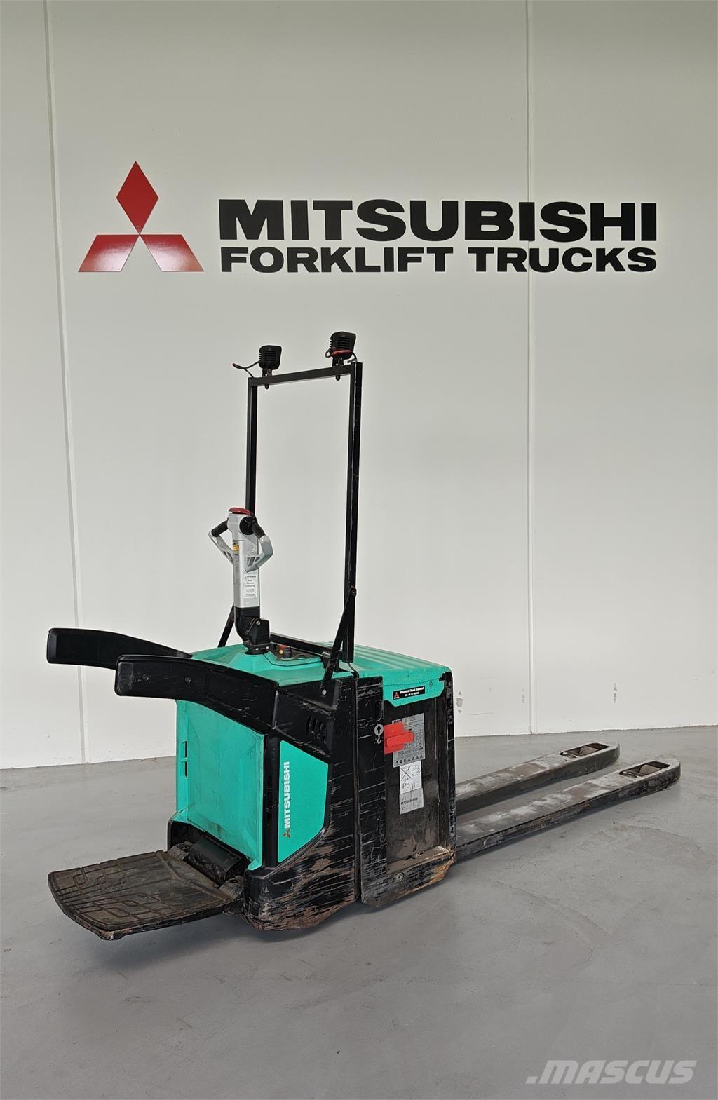 Mitsubishi PBV20N2 플랫폼 트럭