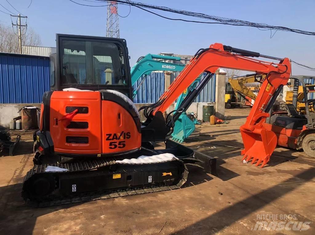 Hitachi ZX 55 소형 굴삭기 7톤 미만