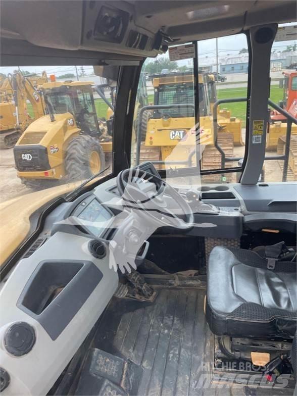 CAT 730 연결식 홀러