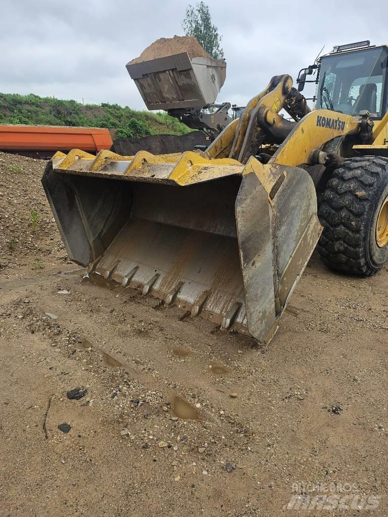 Komatsu WA 470  휠로우더