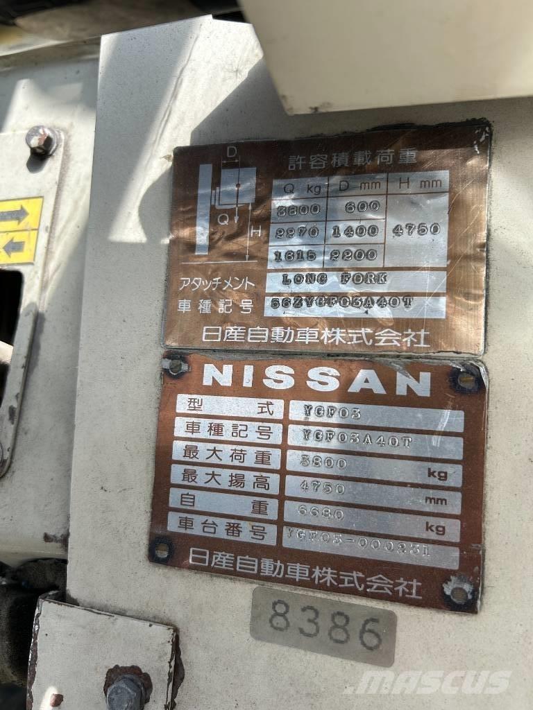 Nissan YGF03 디젤 지게차