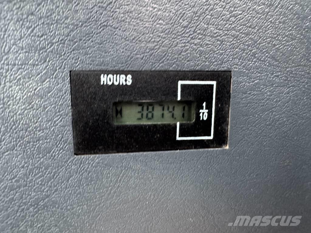 Hyundai HX130LCR 대형 굴삭기 29톤 이상