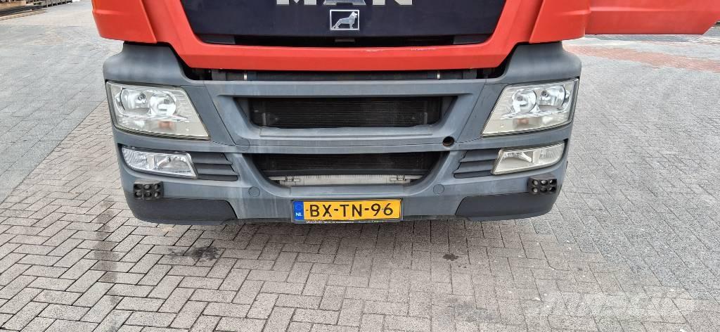 MAN TGS 28.440 콤비/진공 트럭