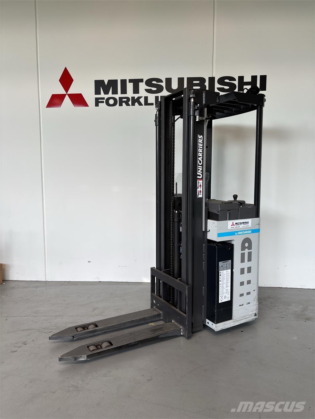 Atlet AJN160 보행식 리치 지게차