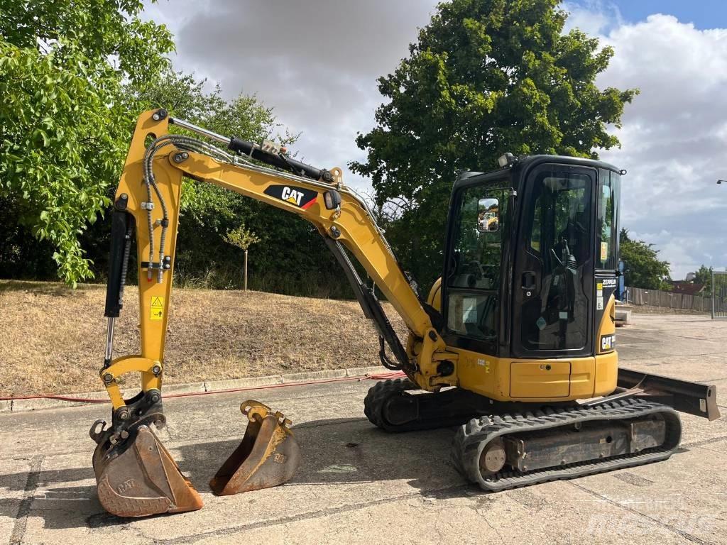 CAT 303.5 E CR 소형 굴삭기 7톤 미만