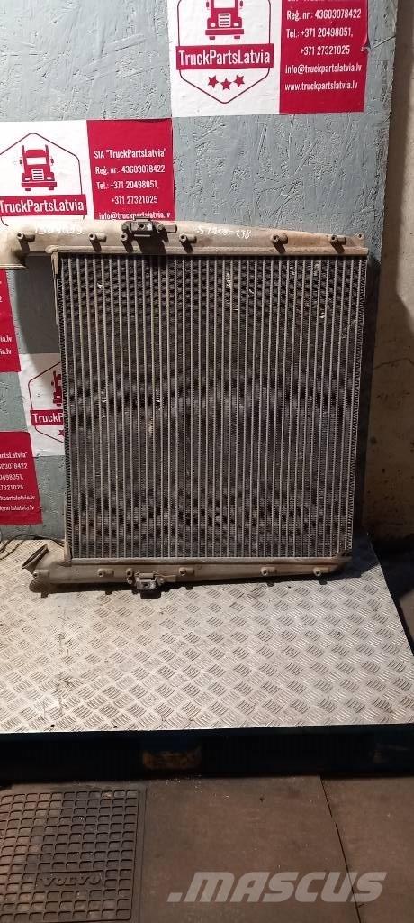 Scania 94 D.     1384059 라디에이터