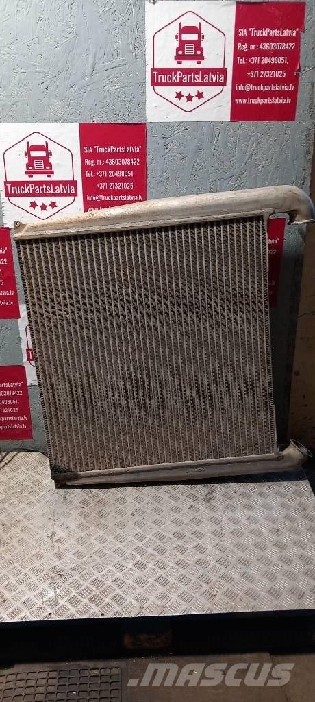 Scania 94 D.     1384059 라디에이터