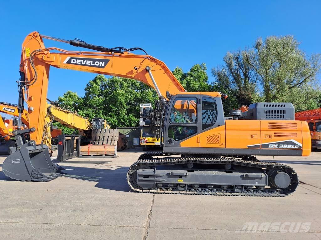 Doosan DX300LC-7M 대형 굴삭기 29톤 이상