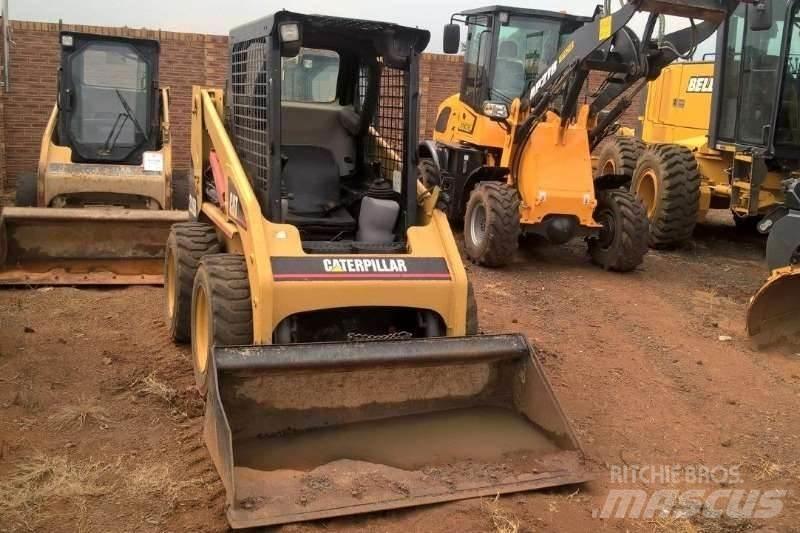 CAT 226B 기타 트럭