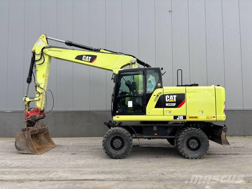 CAT M 320 F  휠 굴삭기