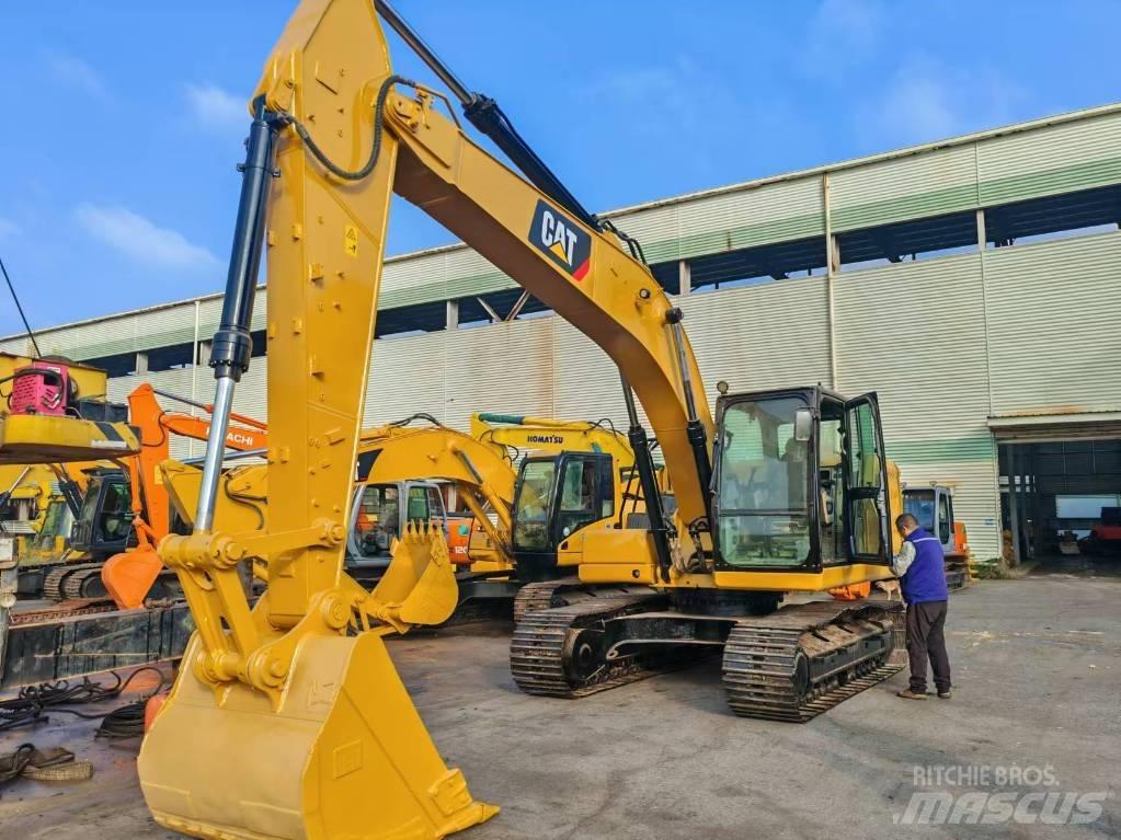 CAT 320 GC 대형 굴삭기 29톤 이상