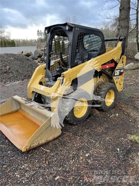 CAT 242D  스키드로더